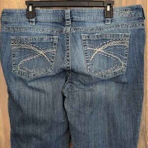 Silver Jeans Aiko Boot Cut Jeans 18 x 35                   C246